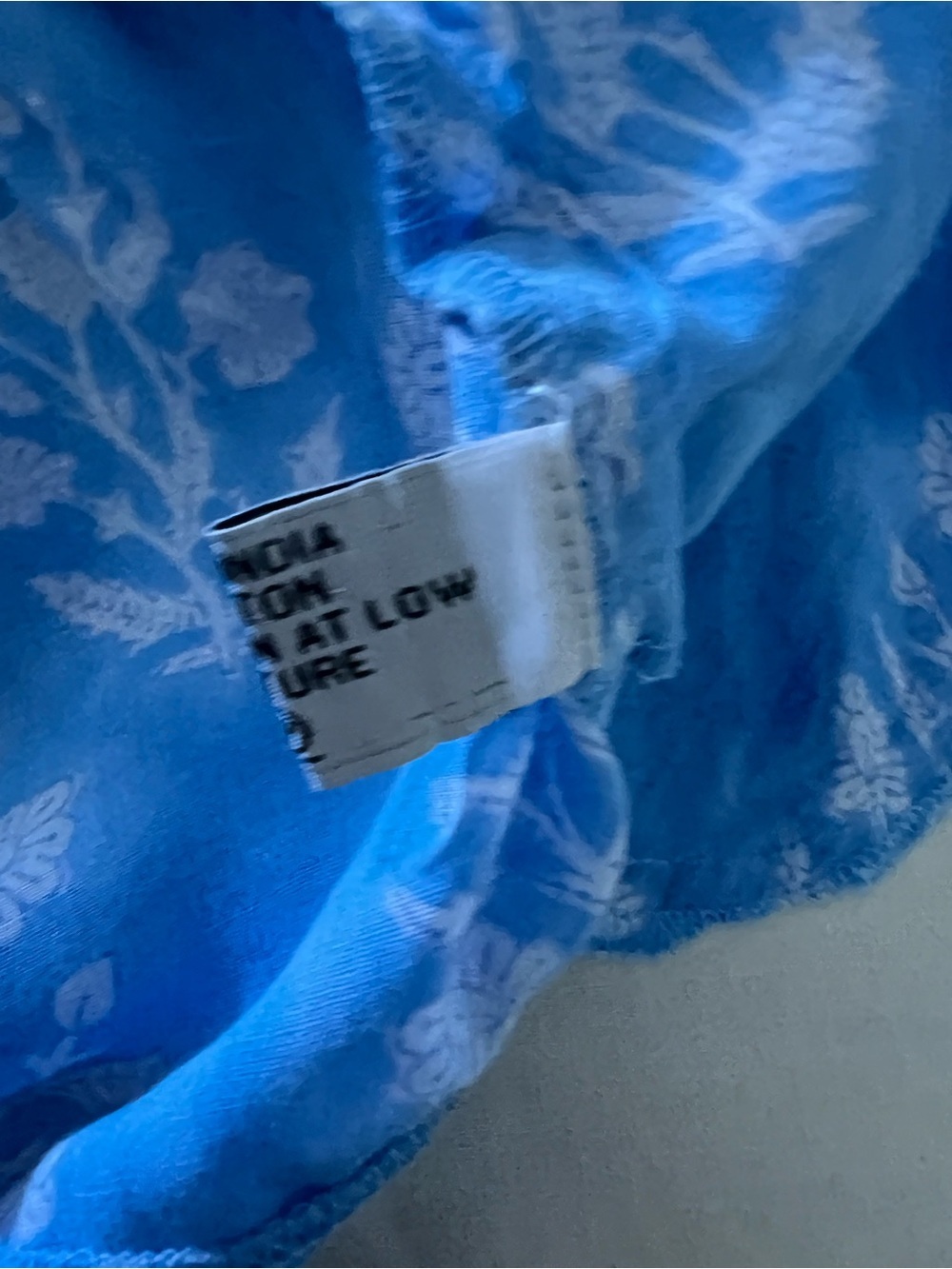 Juliet Dunn Tie Back Tiered Mini Dress in Blue Floral - Picture 16 of 16